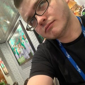 Meet your Posher, Chris